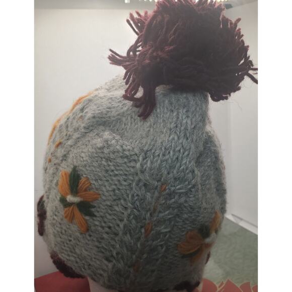 Nepalese 100% Wool Sherpa Ear Flap Fleece-lined Hat with Tassels, Made in Nepal - Picture 6 of 9